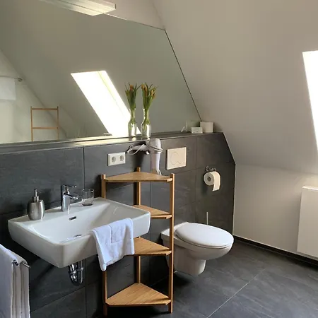 Pauserei Gasthuis 3*